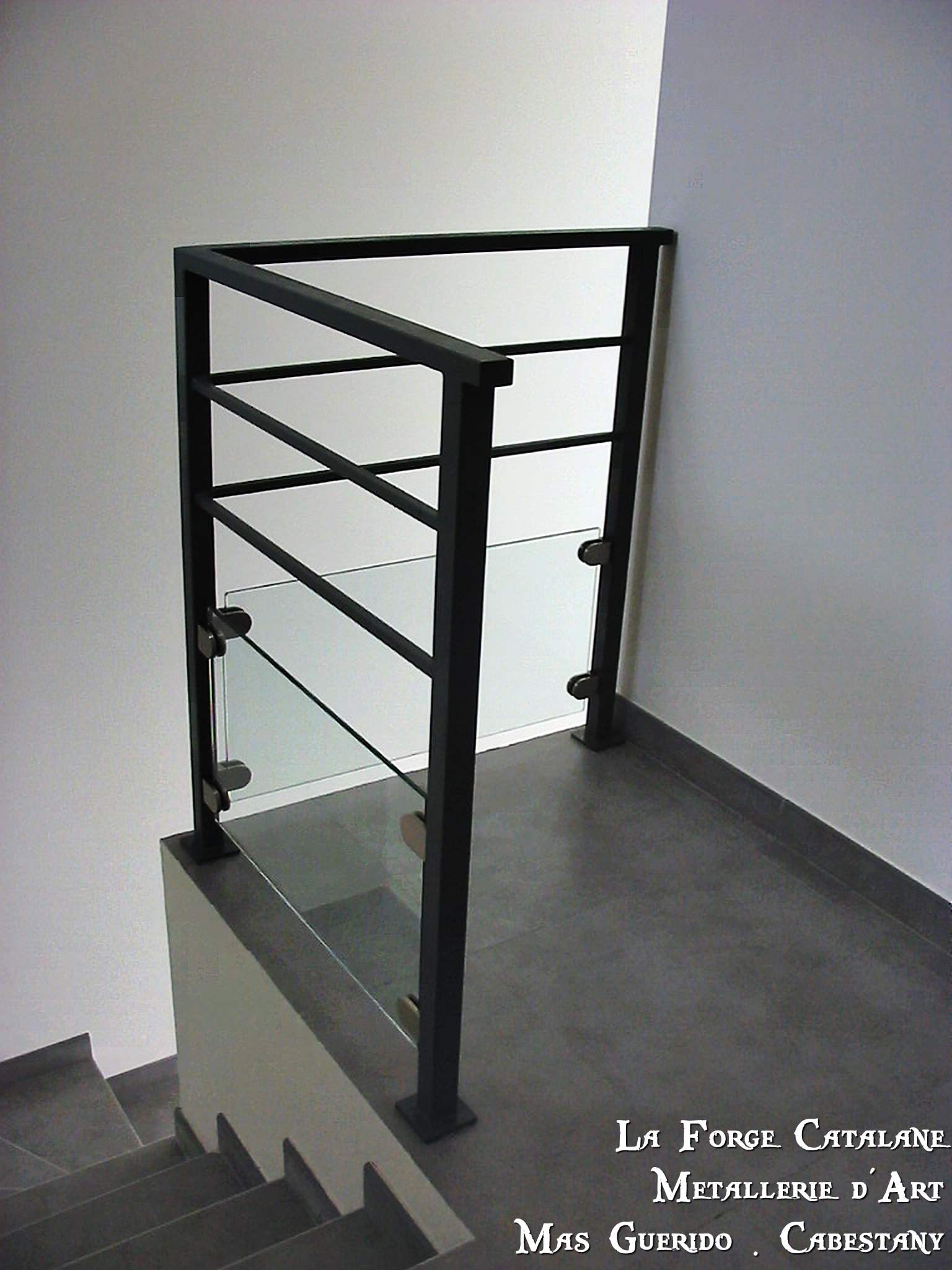 garde corps moderne pince verre inox forge catalane 3.jpg